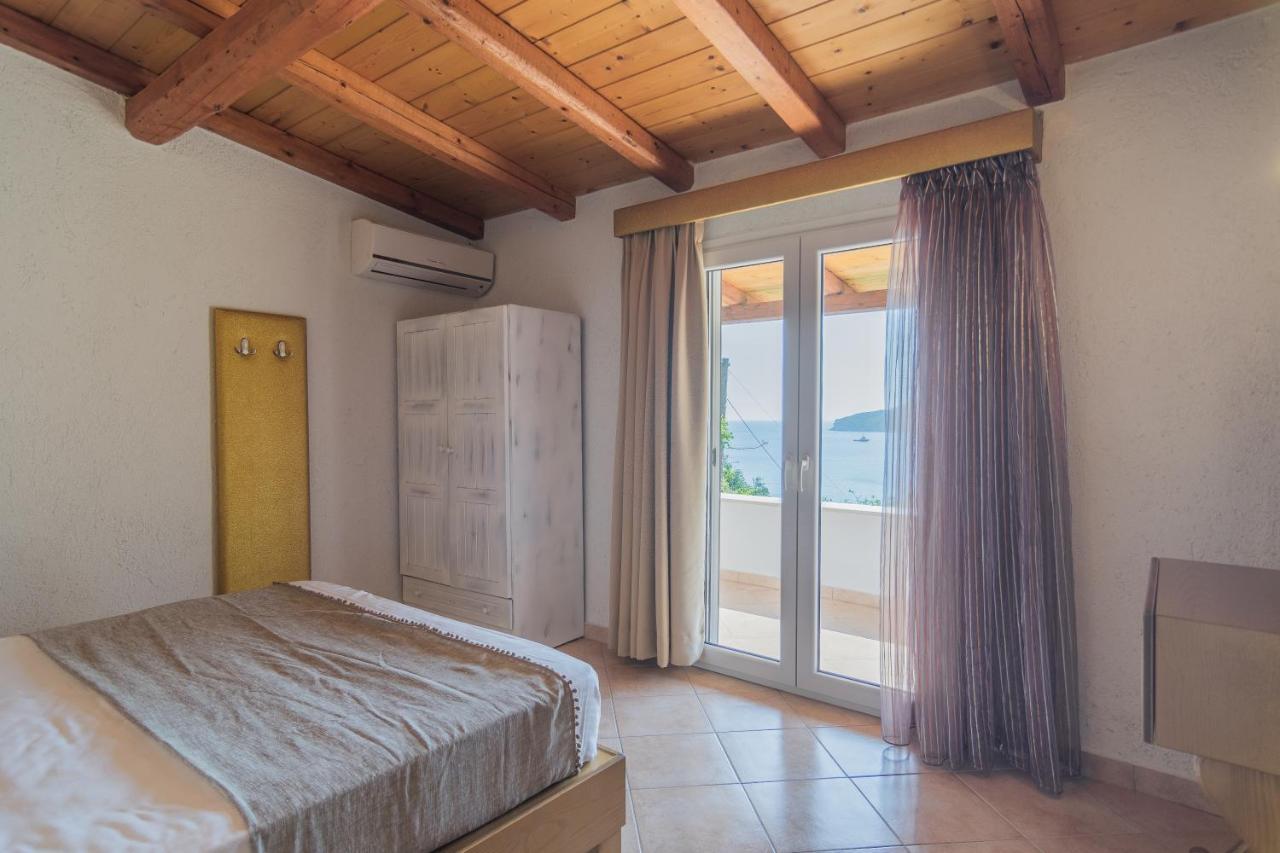 Villa Theodora View Apartments Polimnia Agios Georgios Pagon Exteriér fotografie